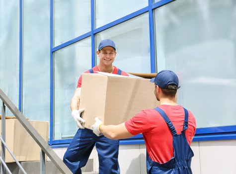 Man With Van Bromley moving service handling local transport with care